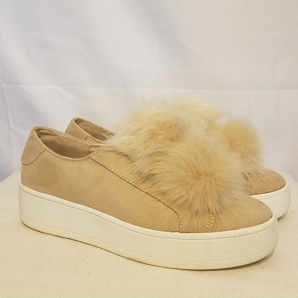 Steve Madden Pom Pom Sneakers